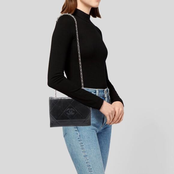 Chanel Vintage Black Quilted Lambskin 19 Flap Crossbody Long Shoulder Bag - Picture 15 of 15